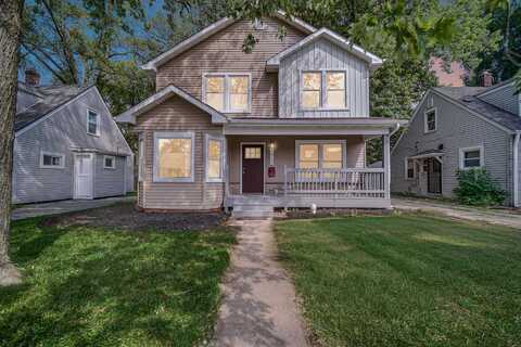 9023 Bunker Hill Drive, Munster, IN 46321