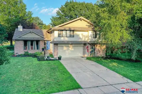 3400 Fox Hollow Circle, Lincoln, NE 68506
