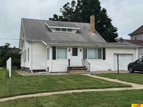 412 S 12th Street, Tekamah, NE 68061