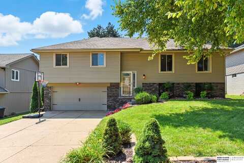15457 Harney Street, Omaha, NE 68154