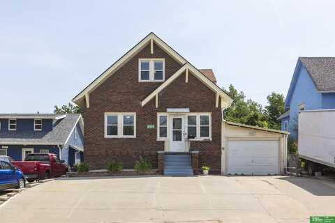 4525 S 17th Street, Omaha, NE 68107