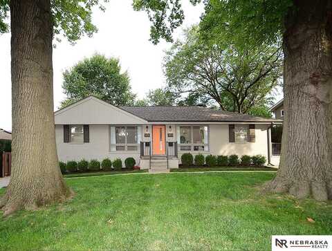 3334 S 82nd Street, Omaha, NE 68124