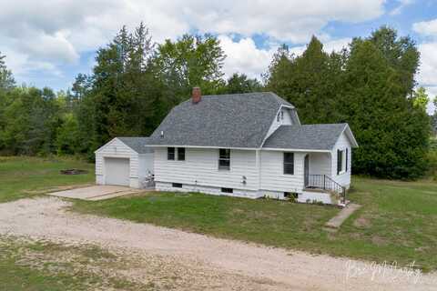1603 Horton Road, Muskegon, MI 49445