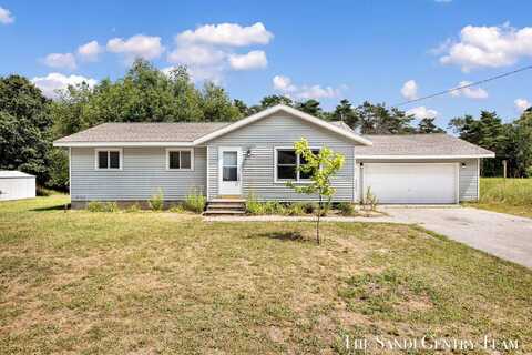 4380 N Weber Road, Whitehall, MI 49461