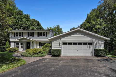 10425 E Q Avenue, Scotts, MI 49088