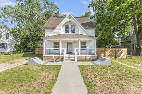 1313 Washington Avenue, Grand Haven, MI 49417