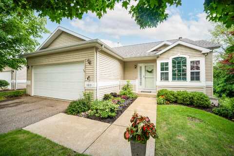1815 Quail Cove Drive, Kalamazoo, MI 49009