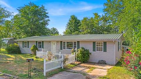 819 Highland Street, Cabool, MO 65689