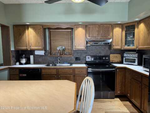 824 Hemlock Street, Scranton, PA 18505