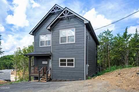 2043 Eagle Feather Drive, Sevierville, TN 37876