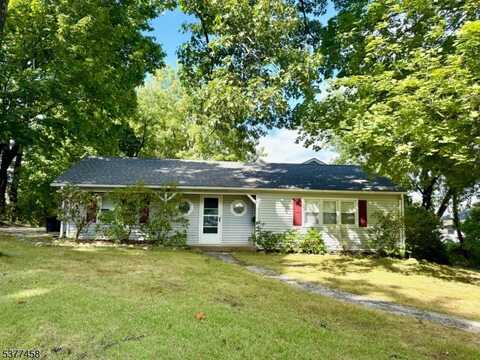 22 Hunters Ln, Sparta, NJ 07871