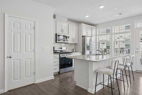 24 Sternadori Road, Somerville, NJ 08876