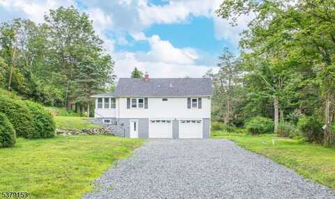 922 Fairview Lake Rd, Stillwater, NJ 07860