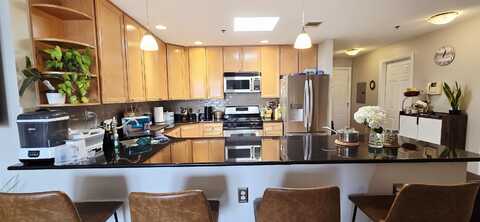 515 GREGORY AVE, Weehawken, NJ 07086