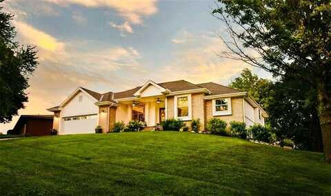 105 Summit Drive, Wathena, KS 66090