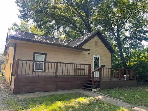 209 S Washington Street, Fort Scott, KS 66701