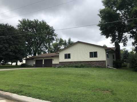 17 Lakeside Lane, Lake Park, IA 51347