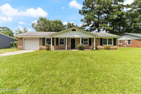 801 Brynn Marr Road, Jacksonville, NC 28546