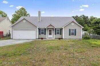 212 Quail Creek Court, Hubert, NC 28539