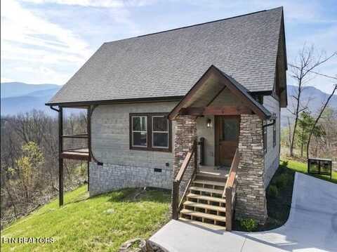 719 Upper Windsor Way, Gatlinburg, TN 37738
