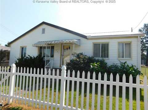 101 Poca Circle, Poca, WV 25159