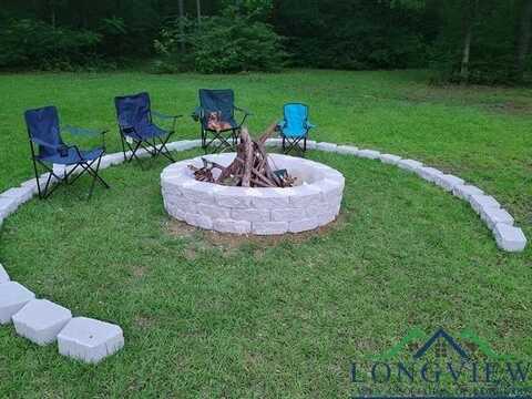 1114 VANCE ST, Hughes Springs, TX 75656