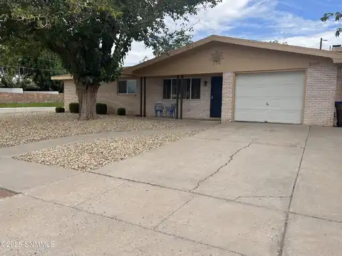 2025 Enzie Drive, Las Cruces, NM 88011