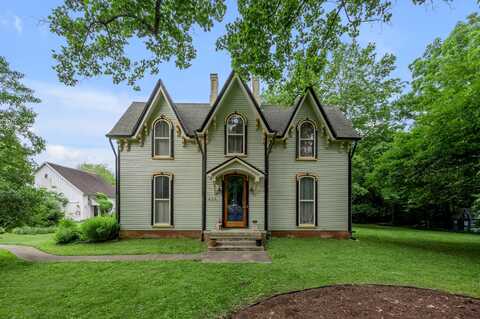 425 North Winter Street, Midway, KY 40347