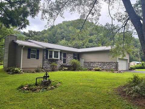 3325 Ky Rt 3379, Harold, KY 41635