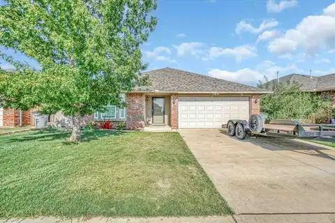 2156 SW 43rd St, Lawton, OK 73505