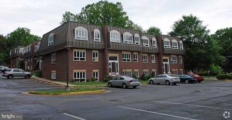 10619 JONES ST #201B, FAIRFAX, VA 22030