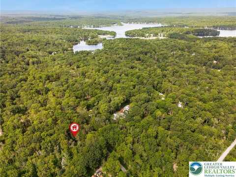 804 Evergreen Drive, Coolbaugh Twp, PA 18347