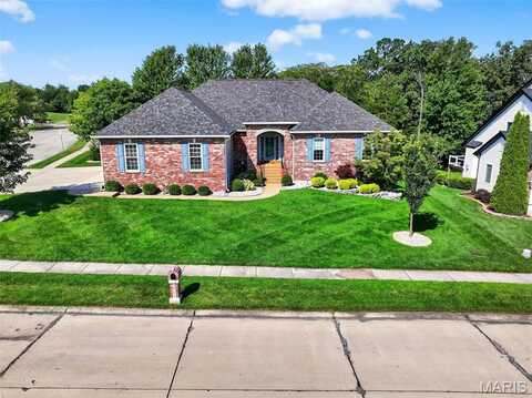 2701 Fairway Estates Drive, Wentzville, MO 63385