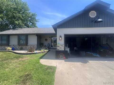948 Claycrest Drive, Saint Charles, MO 63304
