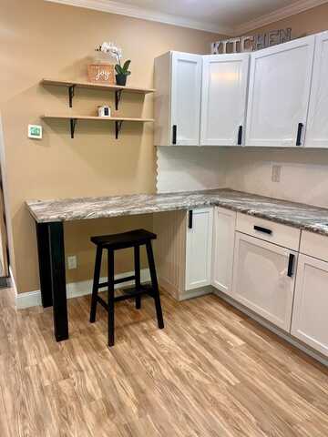 674 Averill, Madison, OH 44906