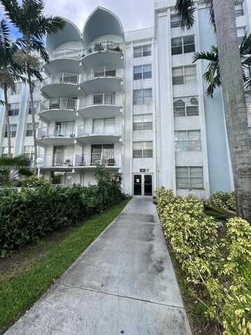 494 NW 165th St Rd, Miami, FL 33169