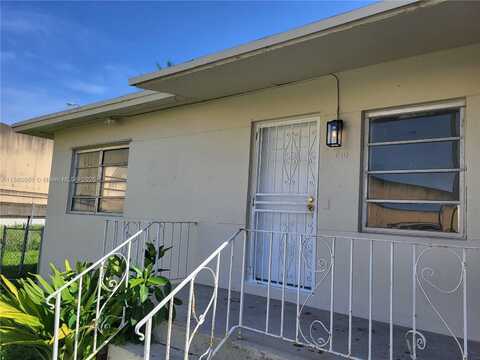 642 NW 77th St, Miami, FL 33150