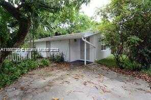 633 Mokena Dr, Miami Springs, FL 33166