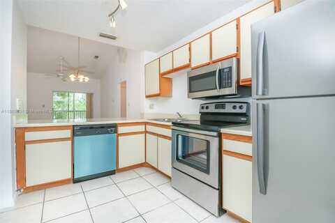8051 SW 21st Ct, Miramar, FL 33025