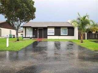 11551 SW 123rd Ave, Miami, FL 33186