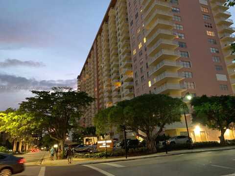 251 174th St, Sunny Isles Beach, FL 33160