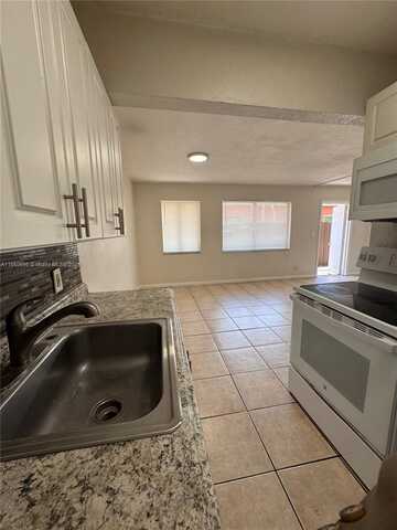 2324 Madison St, Hollywood, FL 33020