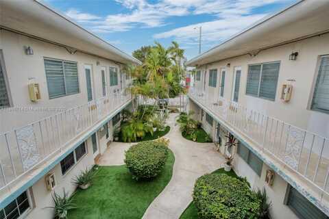 2072 NE 169th St, North Miami Beach, FL 33162