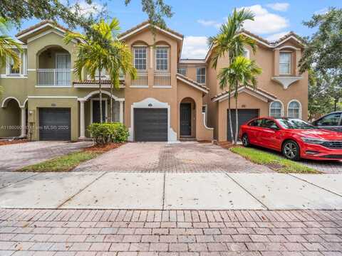 2578 SE 14th St, Homestead, FL 33035