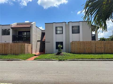 8883 Fontainebleau Blvd, Miami, FL 33172