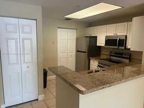 2809 Amalei Dr, Palm Beach Gardens, FL 33410