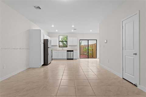 433 NE 12th St, Florida City, FL 33034