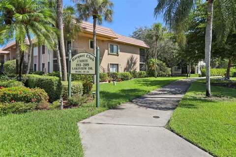 195 Lakeview Dr, Weston, FL 33326