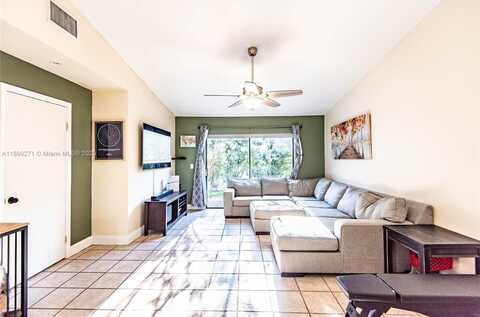 895 SW 120th Way, Davie, FL 33325