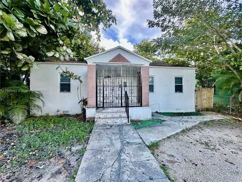 1250 NW 43rd St, Miami, FL 33142